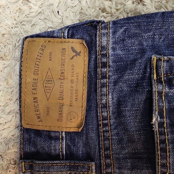 American Eagle distressed jeans - Picture 5 of 5